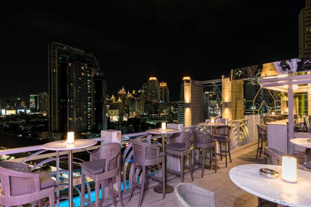 Ratchathewi Hotel | Akara Hotel