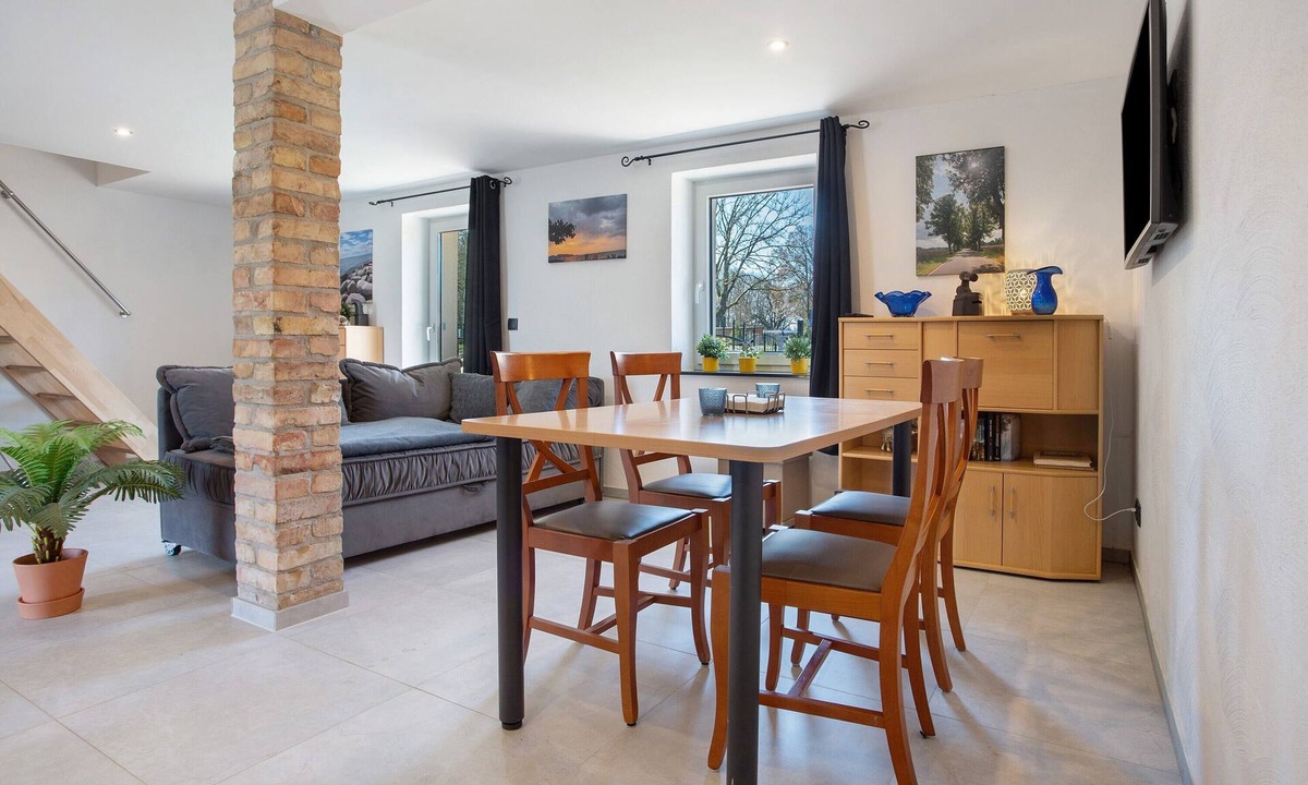 Schmatzin Apartment | Apartment '3' with Private Terrace, Private Garden and Wi-Fi