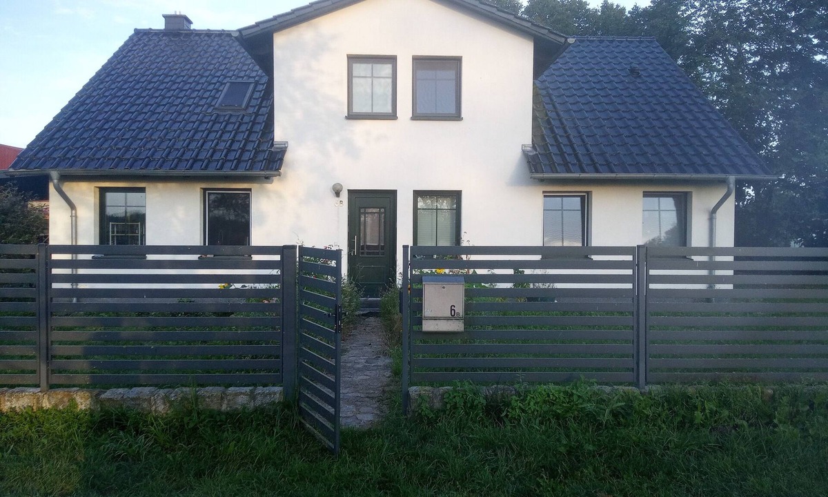 Neustrelitz Apartment | Apartment 'Beier' with Shared Garden and Wi-Fi