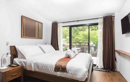 Bangkok Yai House | Baan Ploen Dee - Wat Arun