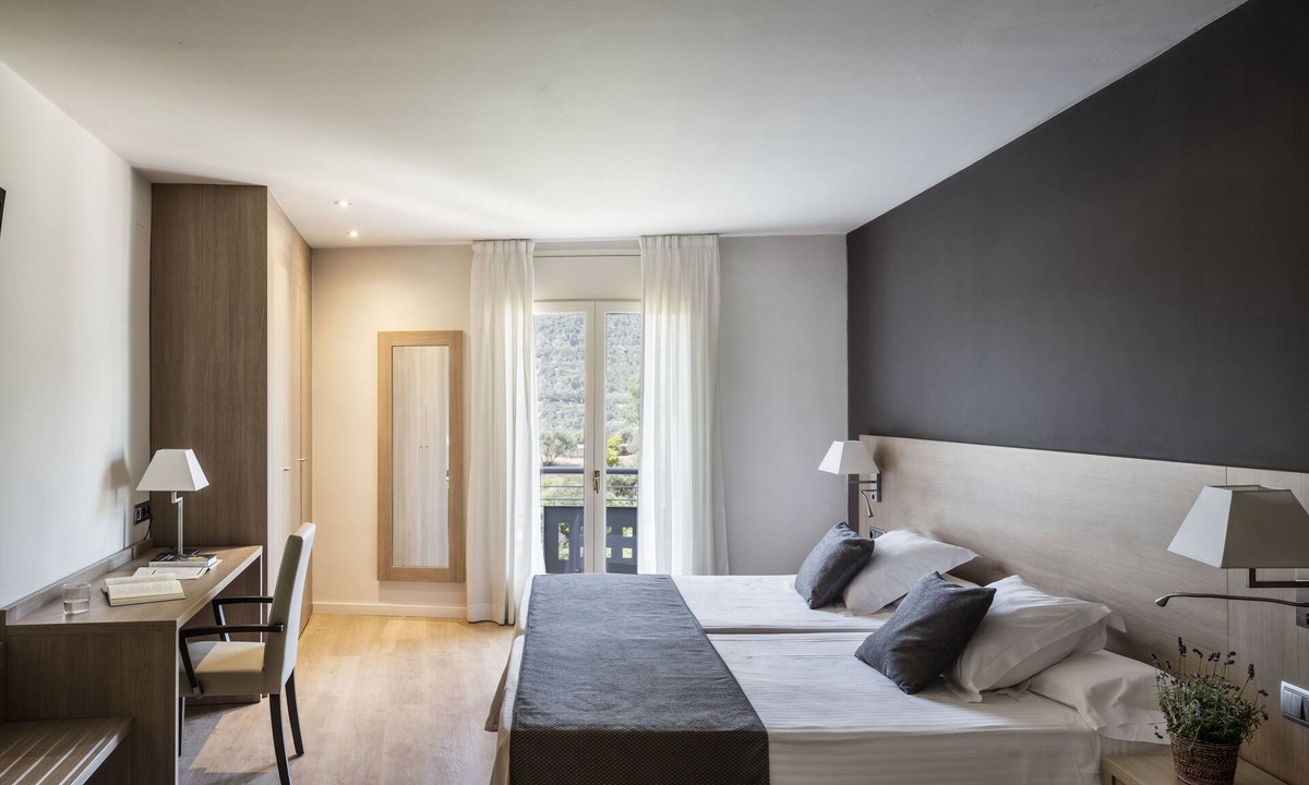 Caldes de Montbui Hotel | Balneari Termes Victòria