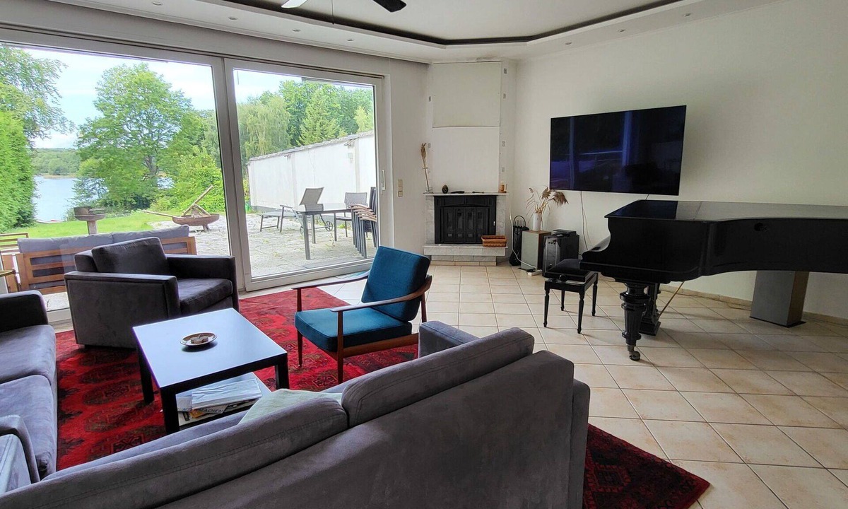 Dagow Apartment | Beautiful apartment for 5 guests with WIFI, TV, terrace and pets allowed