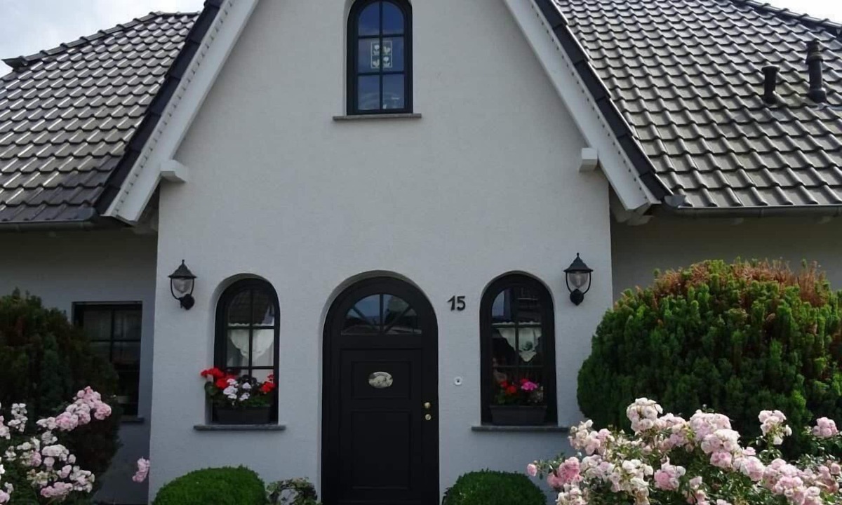 Radewege House | Beautiful holiday home in Radewege with a lovely garden