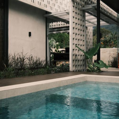 Janda Baik Villa | BLOC by The Hectar Private Pool Villa Janda Baik