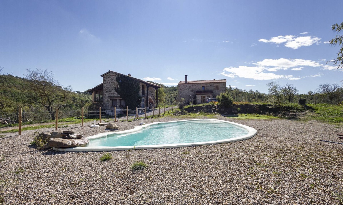 La Molsosa House | Chalet 'Masia La Clariana' with Mountain Views, Private Pool and Wi-Fi