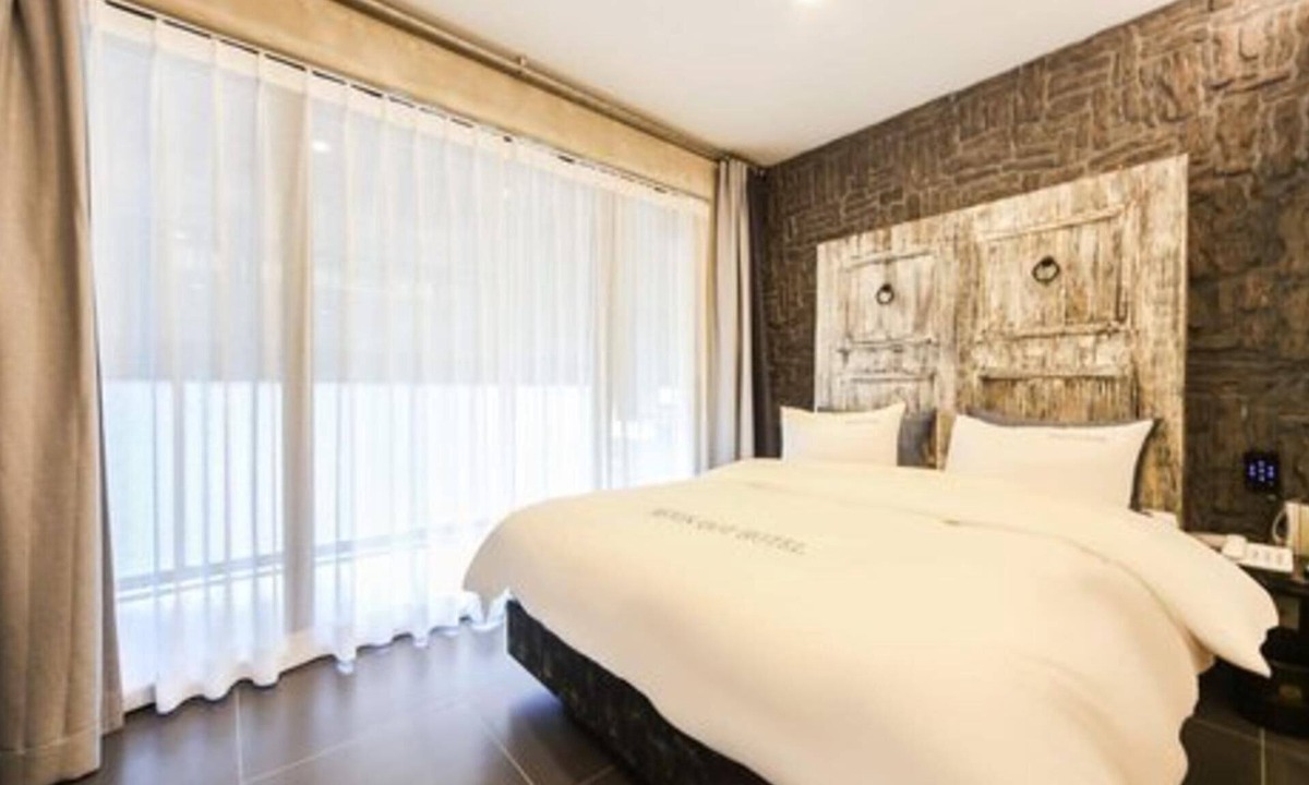 Changnyeong Hotel | Changyeong Moon Dot Self Check-in Motel