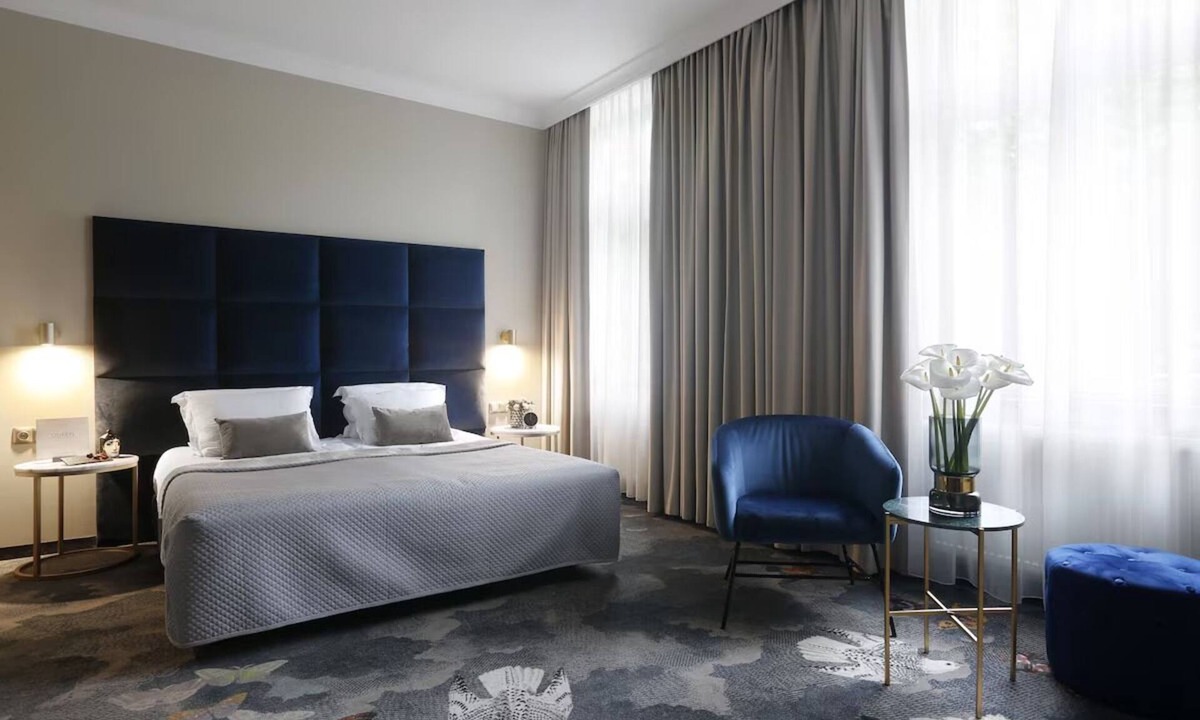 Stradom Hotel | Charming Boutique Stay: 2 Units & Free Breakfast