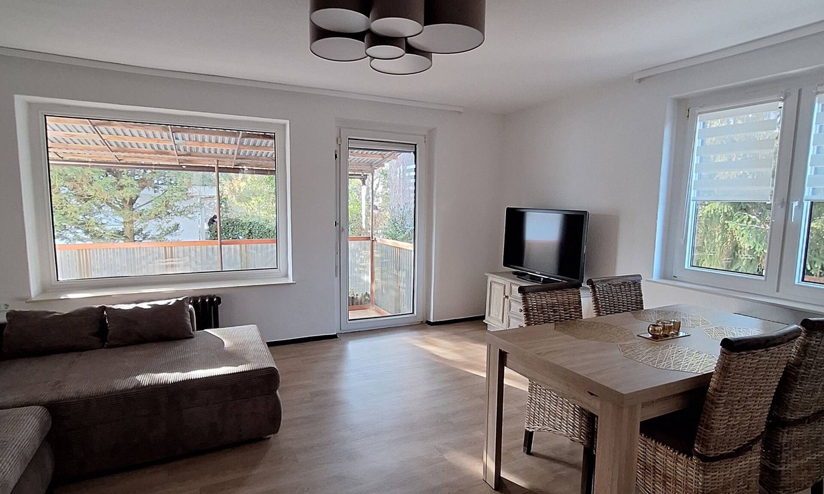 Falkensee House | City country vacation home in Falkensee for you alone on the outskirts of Berlin