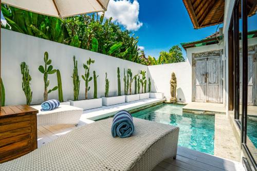 Padonan Apartment | Classy 1BR Villa Sunflower with Private Pool in Canggu -Bali