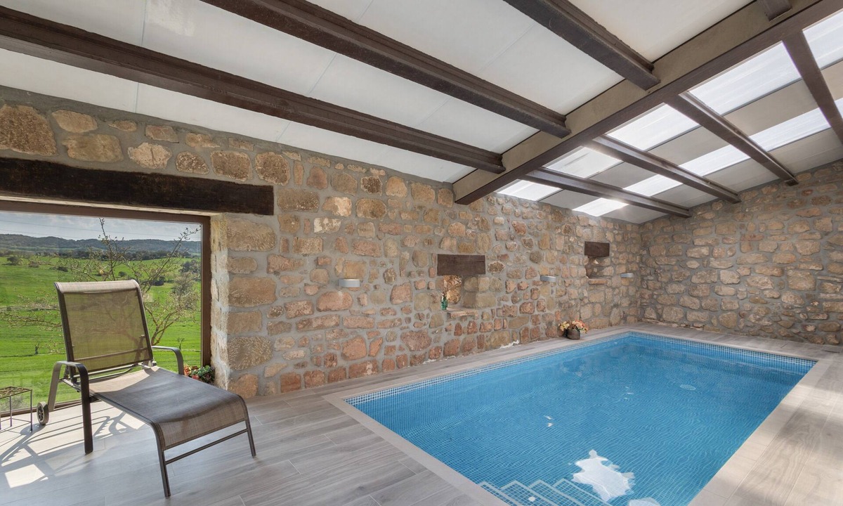 Biosca House | Country House 'Masia Manonelles' with Private Pool, Terrace & Air Conditioning