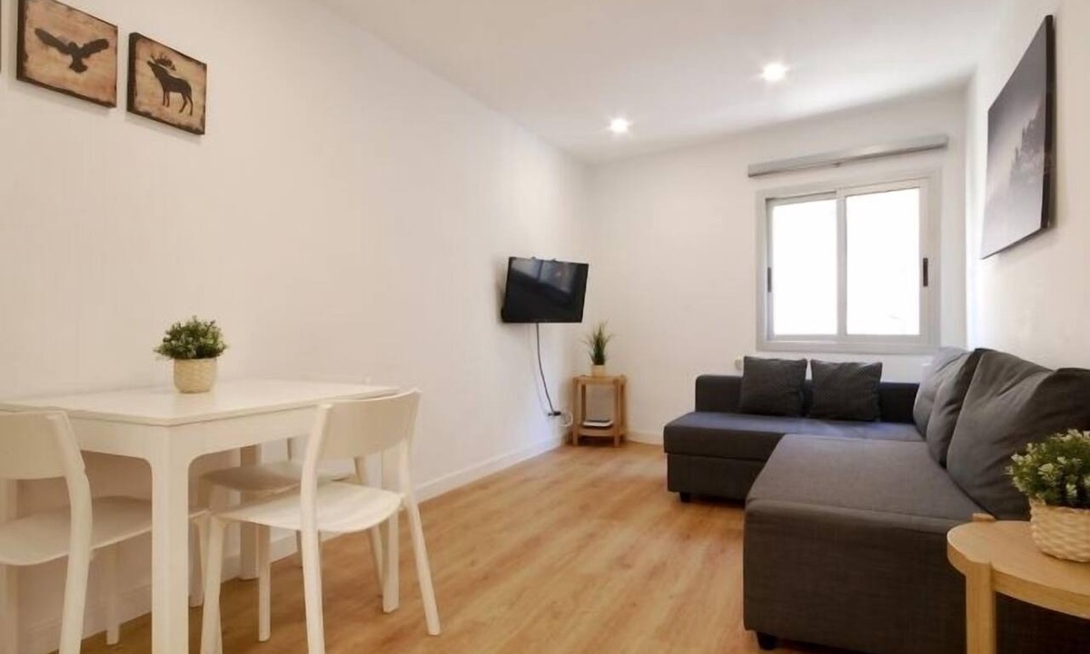 El Port Apartment | Cozy apartment near Barcelona