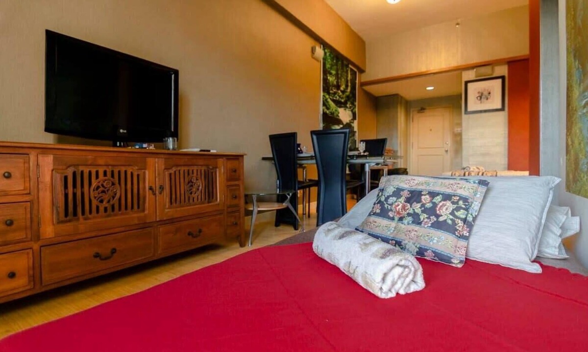 Sri Hartamas Apartment | Cozy & Stylish Studio, 5 Min Walk To Hartamas Mall