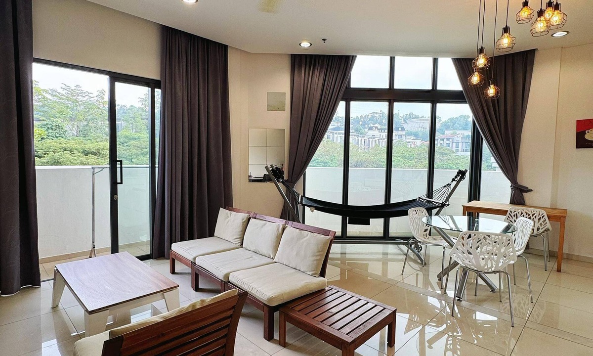 Kuala Lumpur Apartment | Desa Parkcity 1-bedroom apartment with AC in Kuala Lumpur