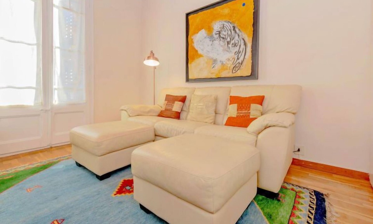 La Nova Esquerra de l'Eixample Apartment | Eixample Esquerre Arago Rocafort by Interhome