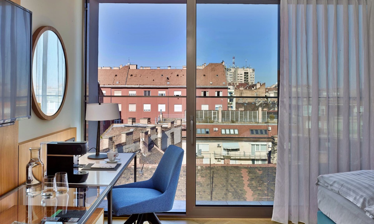 Csarnok negyed Hotel | EST Grand Hotel Savoy