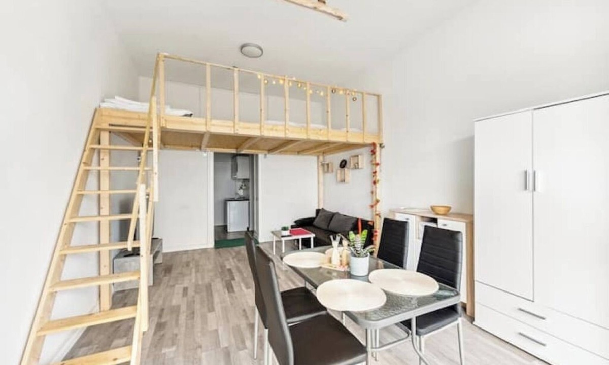 Friedrichshain Apartment | FEE Apartment Berlin 1