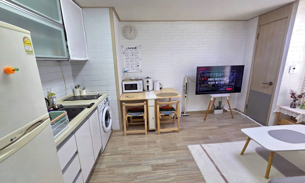 Yeoksam Apartment | Gangnam Station Cresyn2 4min Stay Signature Urban Cozy