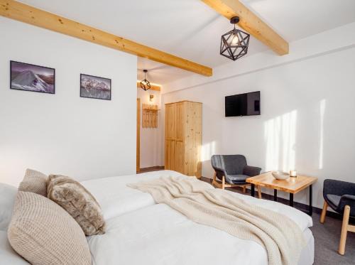 Male Ciche Apartment | Golden Apartments - Mountain View - Villa Taternik