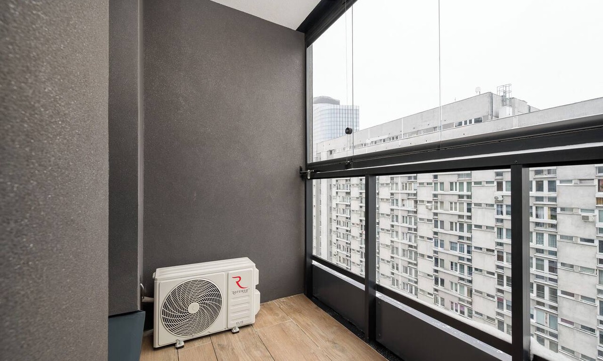 Mirow Apartment | Grzybowska 12th Floor Comfort Apartment