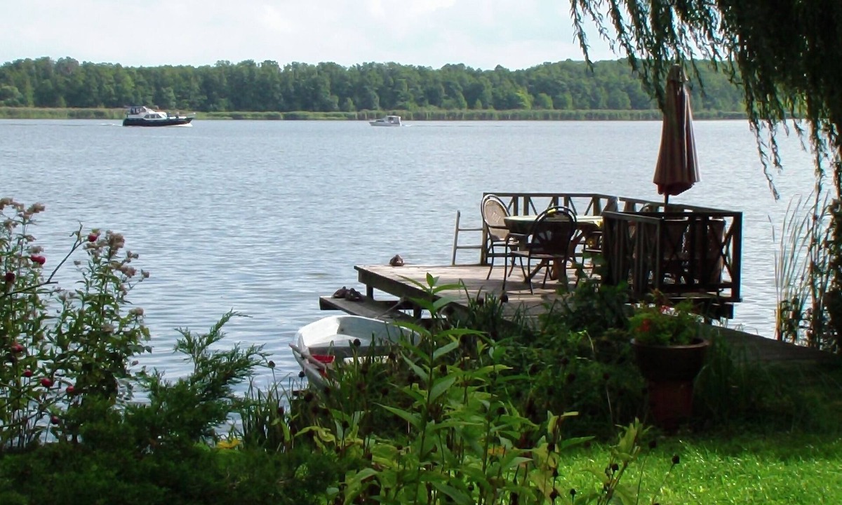 Dolgenbrodt House | Holiday house directly on the water in Heidesee OT Dolgenbrodt
