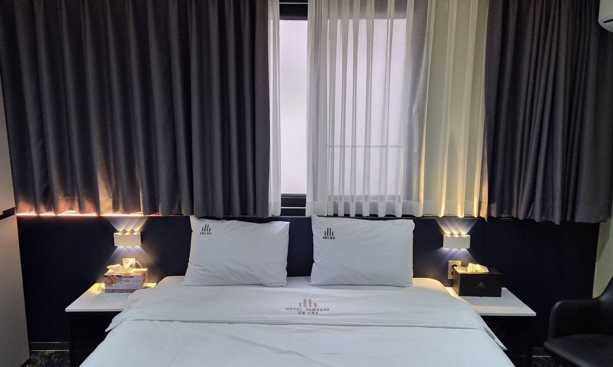 Bongmyeong-dong Hotel | HOTEL DEMEURE