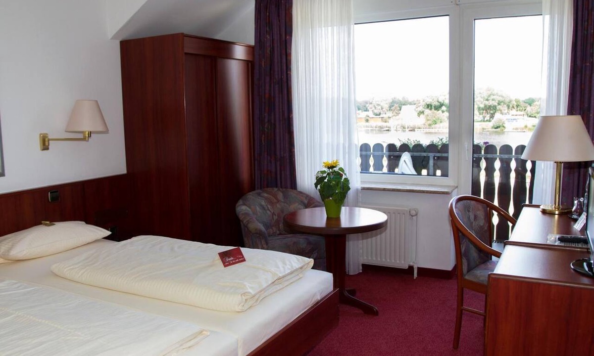 Gartow Hotel | Hotel Seeblick Garni