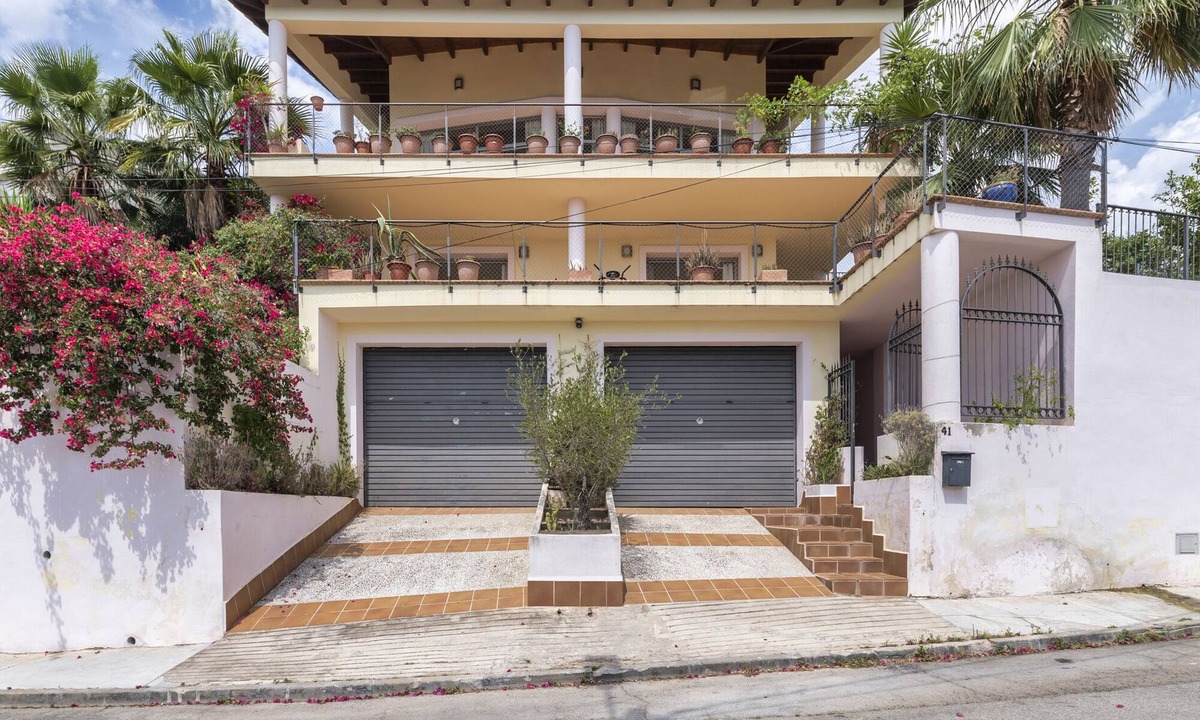 Olivella House | House overlooking the sea of Sitges family, groups