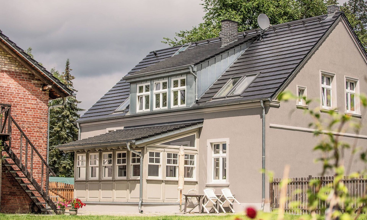 Hintersee Apartment | Landhaus hinter'm See vacation apartment Landliebe luxurious winter garden tiled stoves
