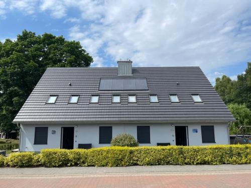 Muritz House | Lena