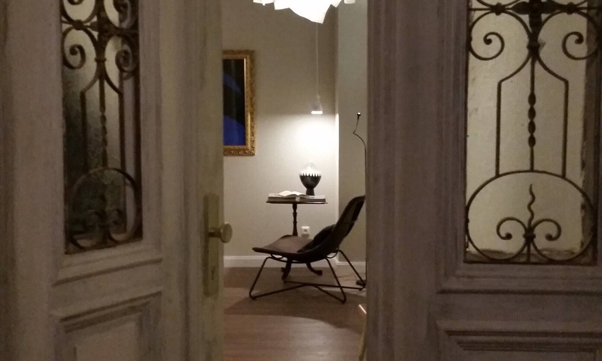 Volkmarsdorf Apartment | Live more beautifully in the monument . with comfort and WiFi . central, comfortable, spacious