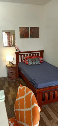 Batu House | Low Budget SuperSingleBed Private Bedroom in Aman Puri, Kepong