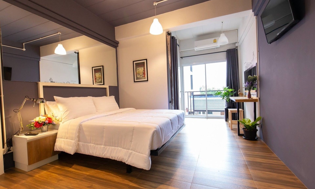 Ratchadaphisek Hotel | Mango 10 House