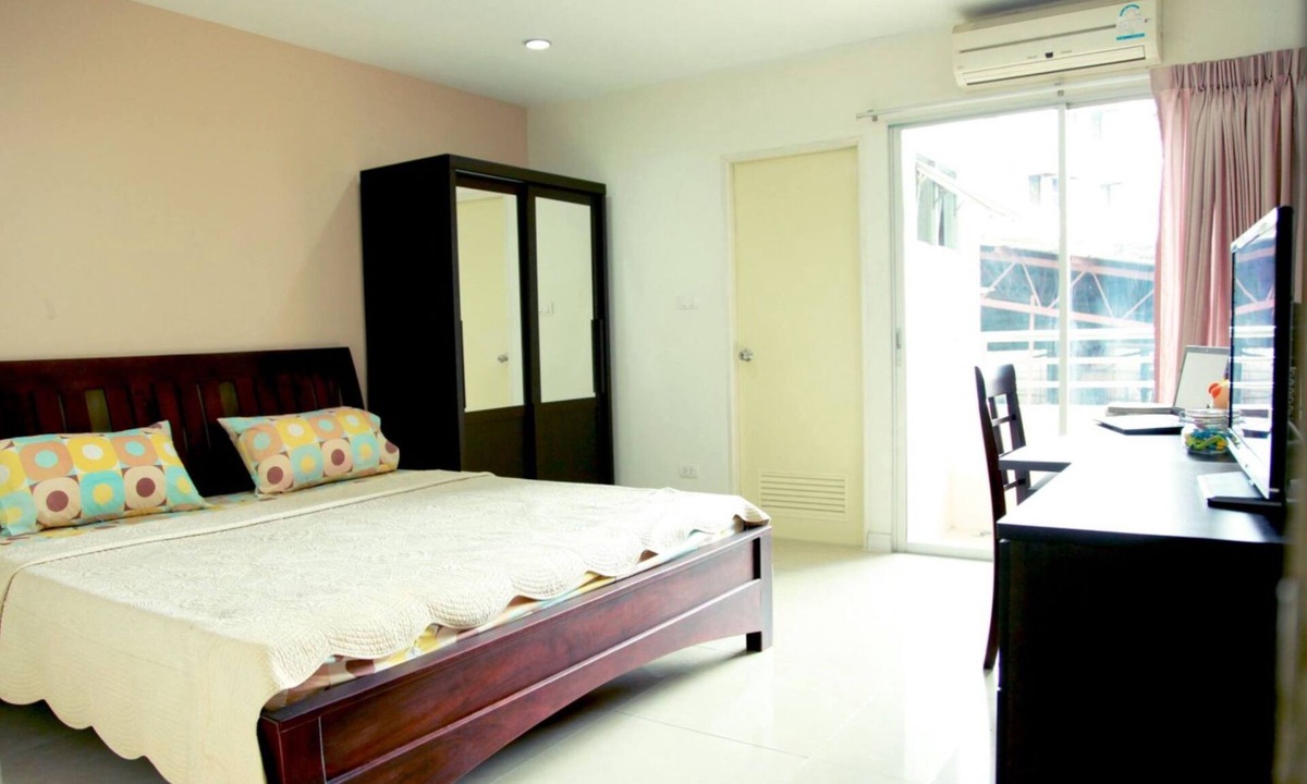 Nonthaburi Hotel | Meesook Residence