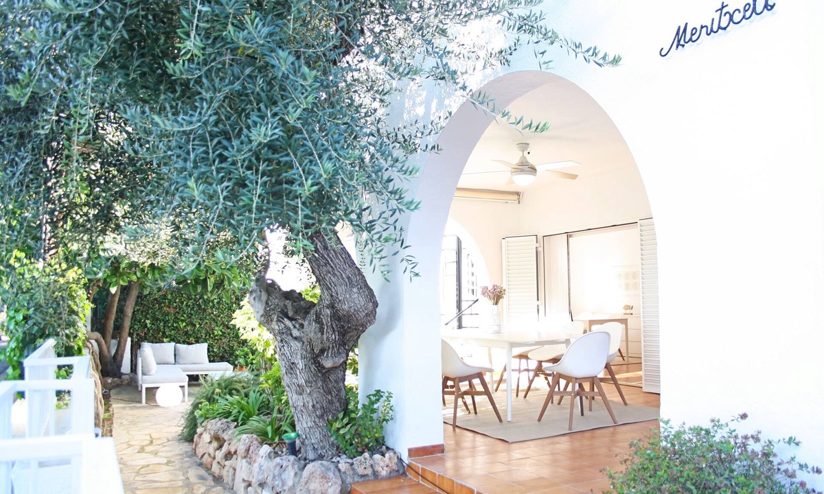 Vilafortuny House | Meritxell seafront villa