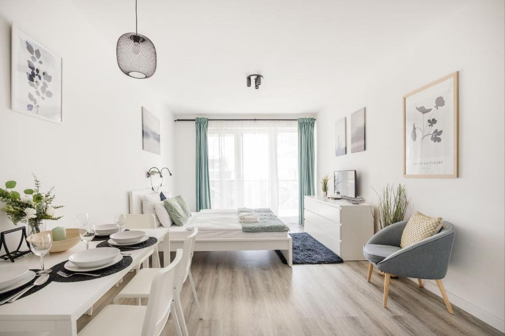 Obuda Apartment | Modern Riverfront Apartment with Free Parking