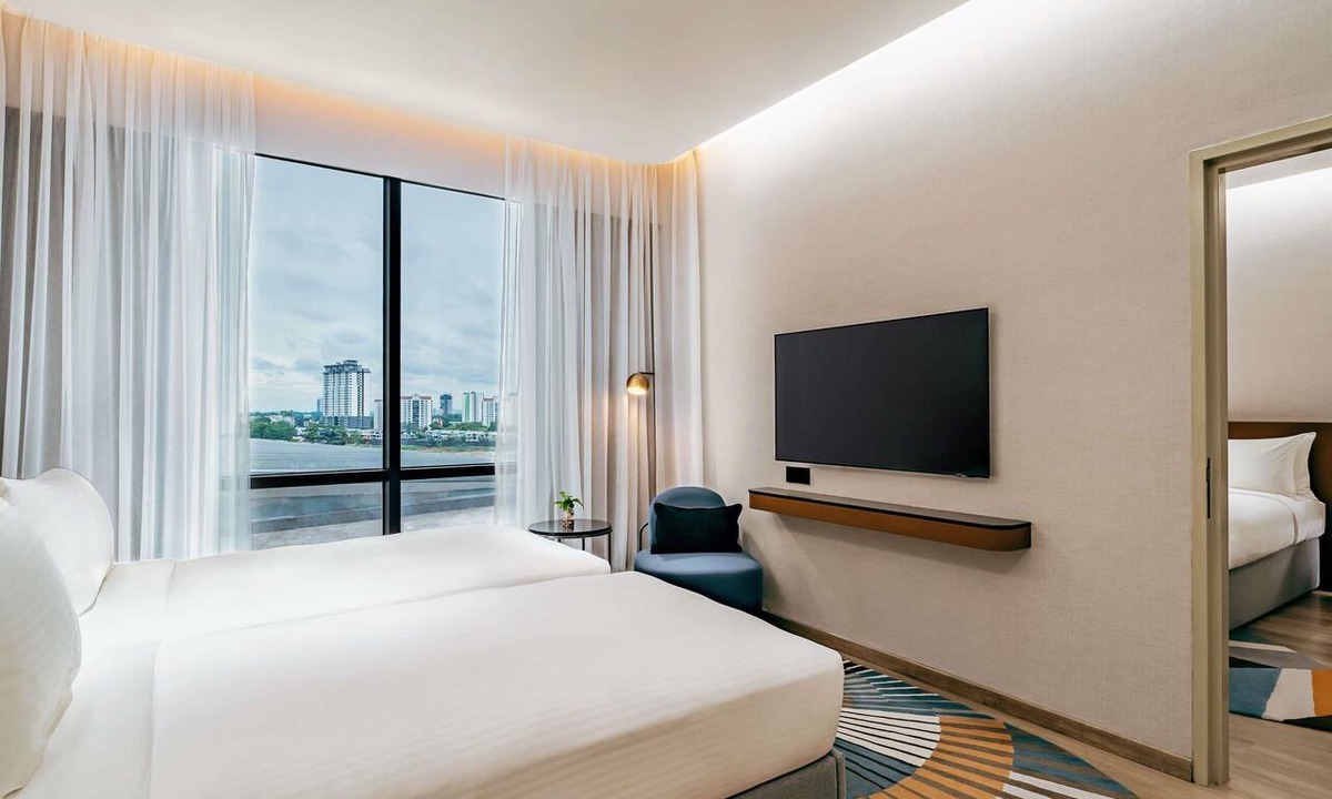 Taman Century Hotel | Novotel Johor Bahru City Centre