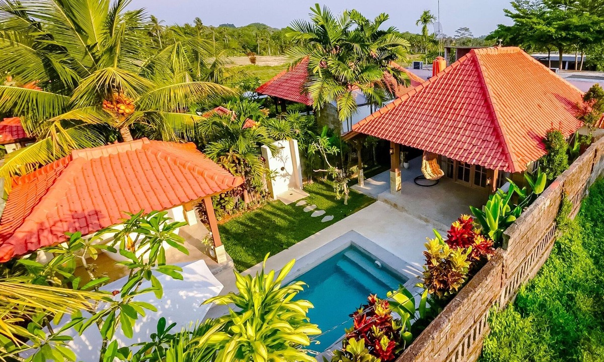 Singakerta Villa | Nyaman Villa 1 by EVDEkimi – romantic escape among rice fields w/pool, terrace - Long stay extras