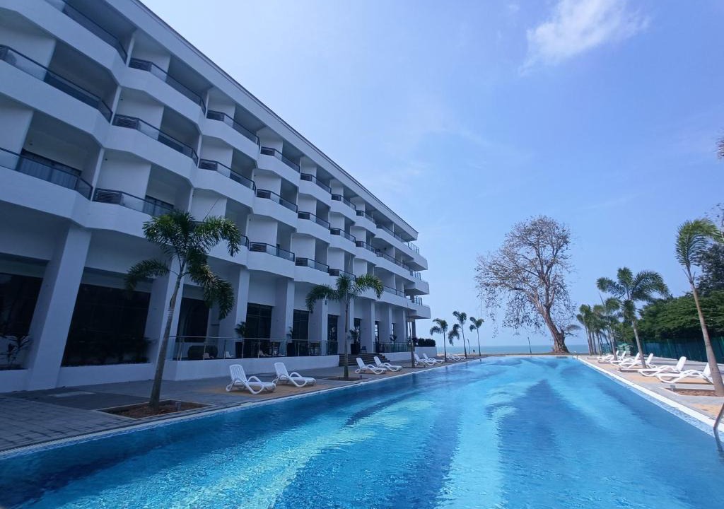 Si Rusa Hotel | Pacific Regency Beach Resort, Port Dickson