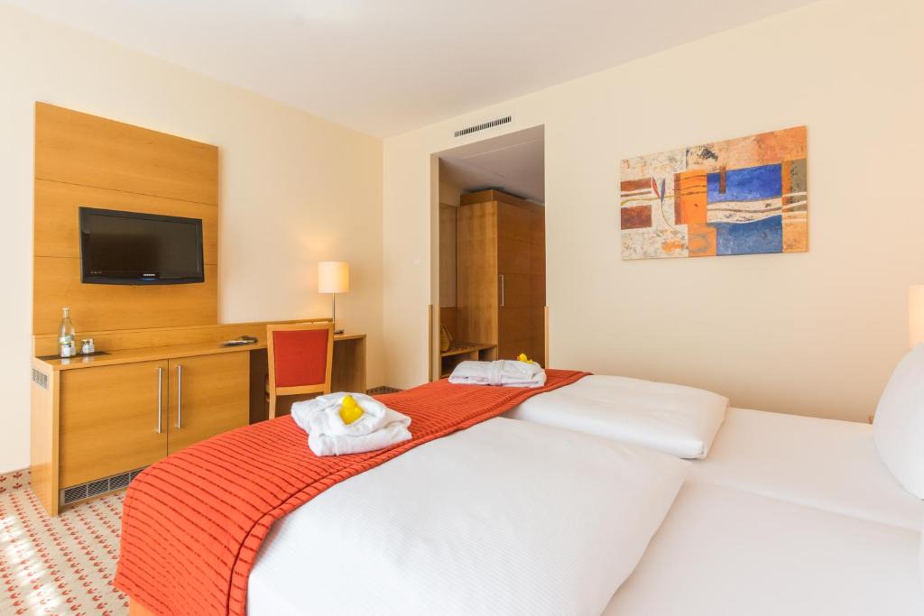 Seepromenade Hotel | Park-Hotel Hübner