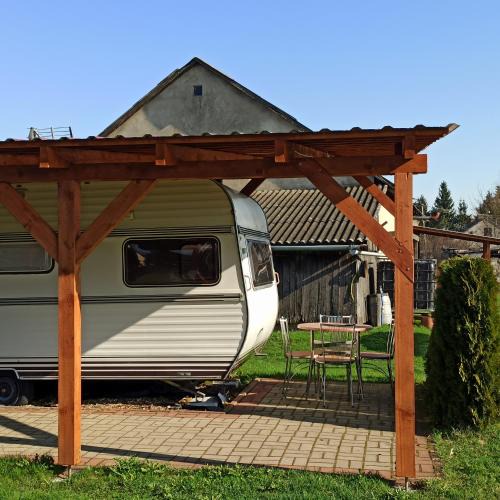 Wizajny Other | Pole U Mani