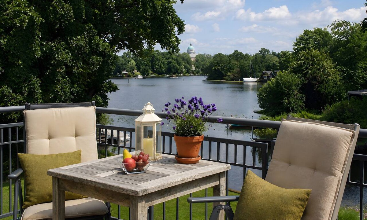 Templiner Vorstadt Apartment | Premium Loft Directly on the Water with 3 Balconies