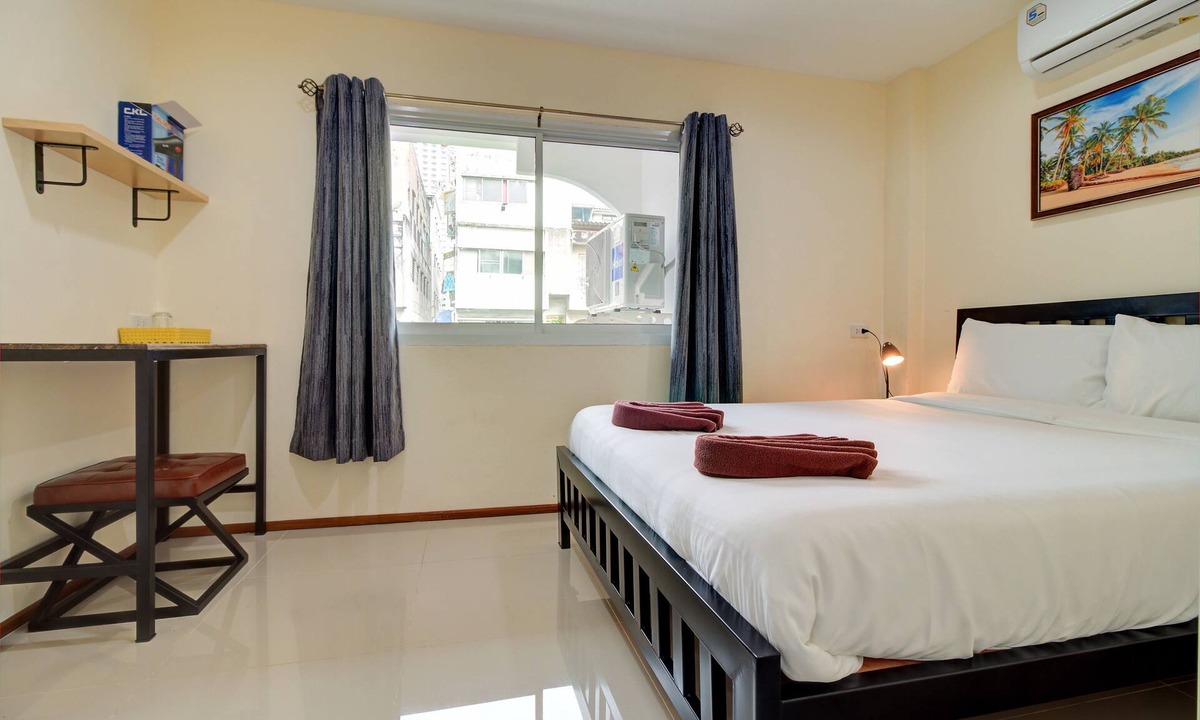 Makkasan Hotel | Red Pin Inn