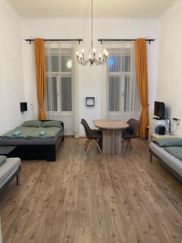 Lagymanyos Apartment | Roland Apartment Downtown - BUDA