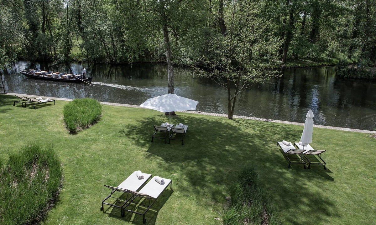Lubben House | Spa suite with a view of the Spree - HOTEL STRANDHAUS - Boutique Resort & Spa