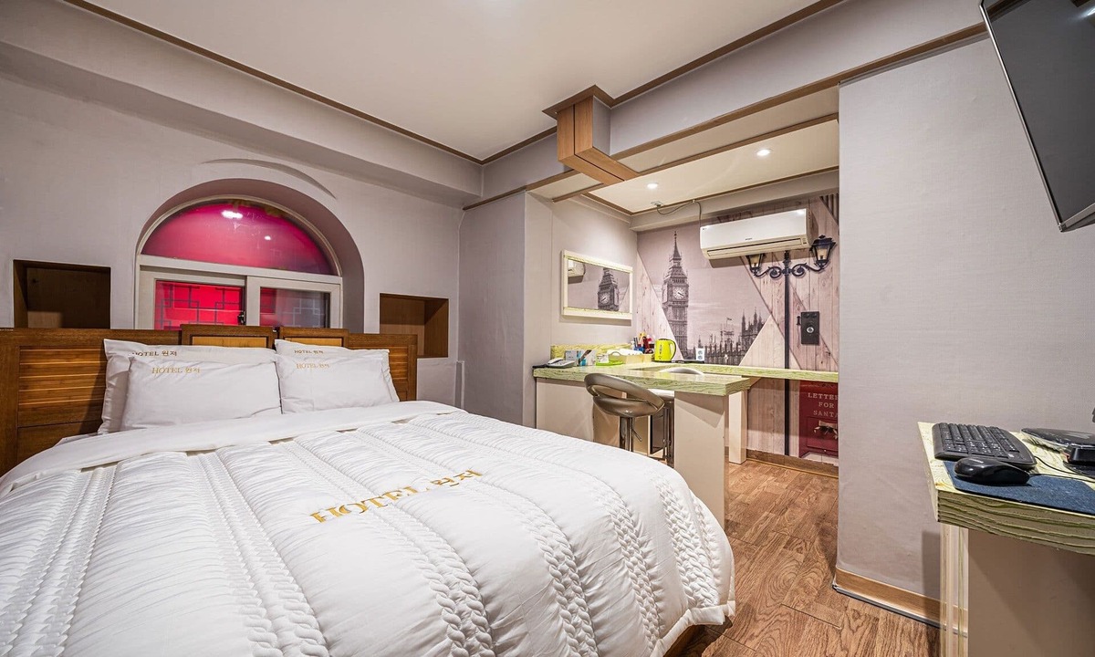 Beon 1-dong Hotel | Suyu Windsor