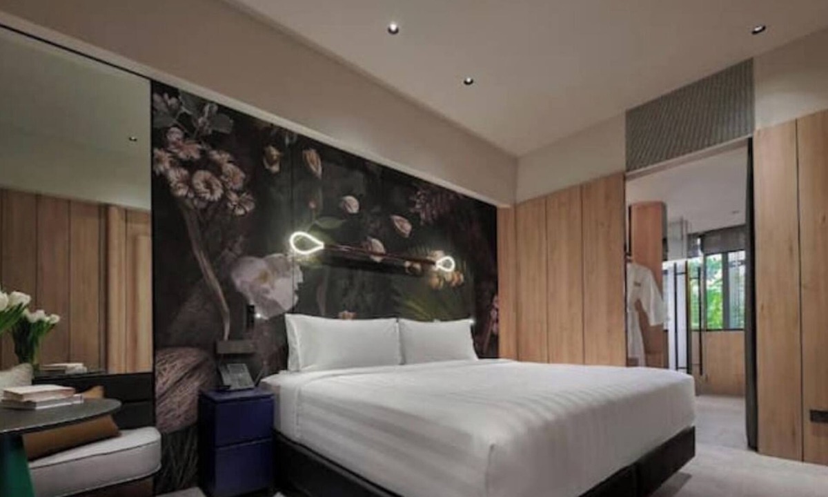 Golden Triangle Hotel | Swank Upscale Hotel Urban Room @Bukit Bintang