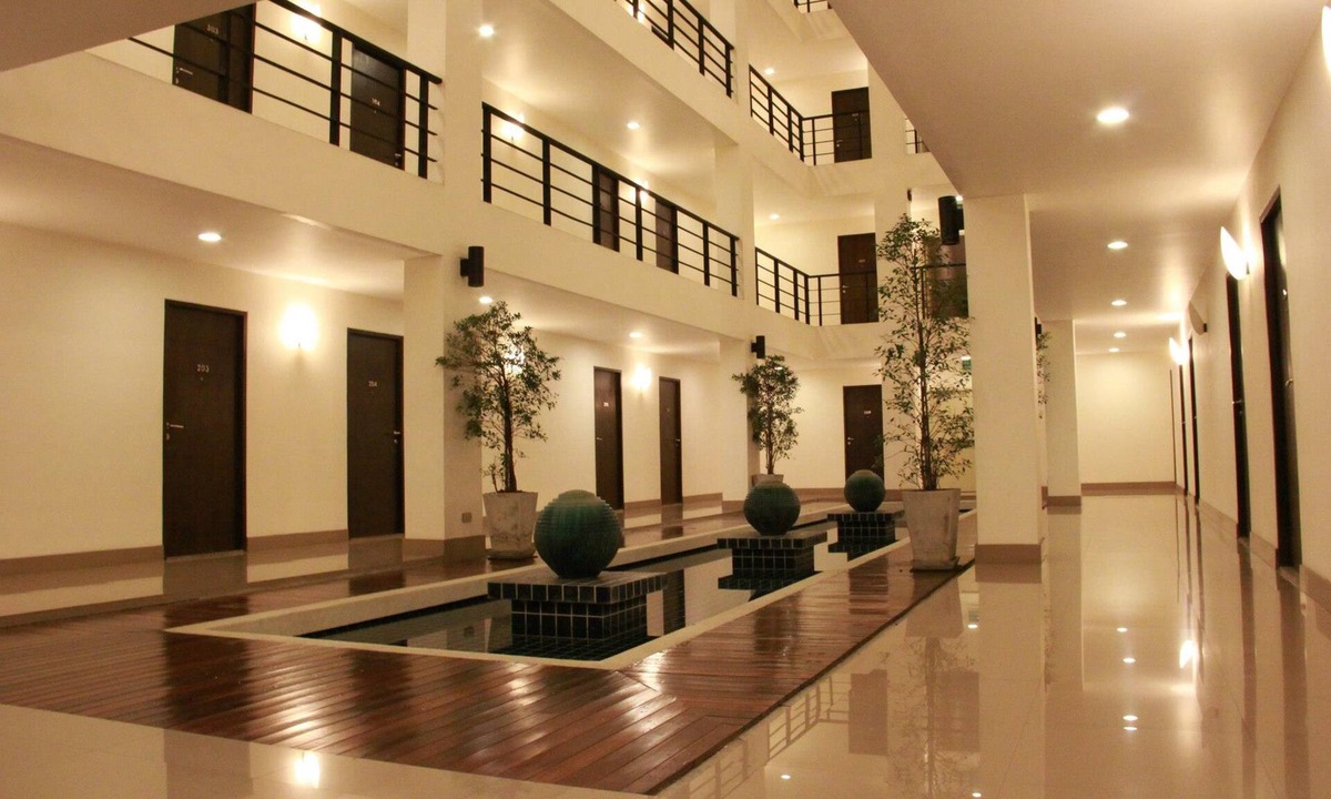 Ratchadaphisek Hotel | The Atrium Ratchada 13