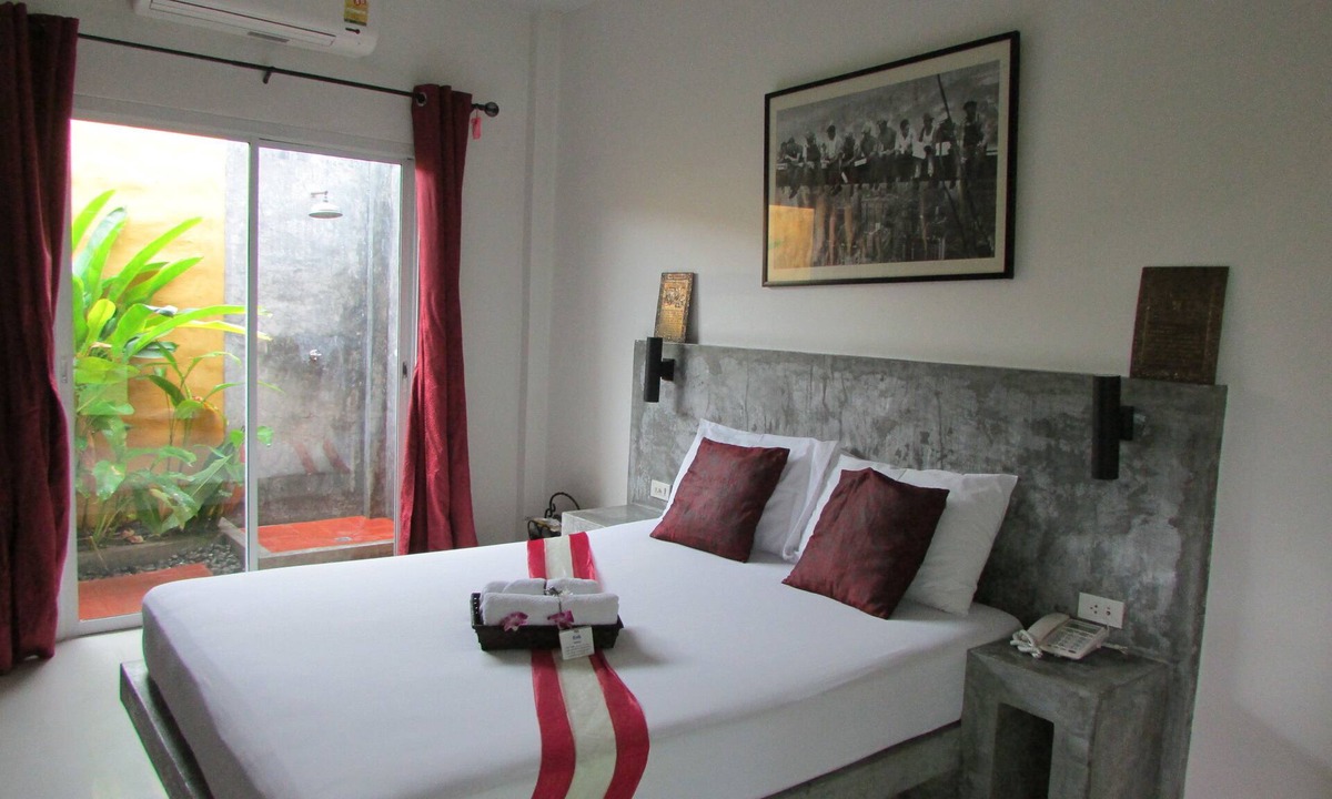 Rangsit Hotel | The Park Drive-Thru Check-In Resort