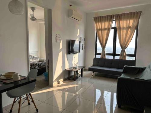 Cyberjaya Apartment | The Stay, Kenwingston Residence - No Wifi, Lake View, Cyberjaya, 1BR, Parking