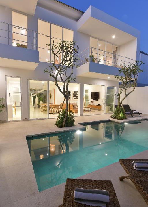 Berawa Villa | Villa Cruz close to Finns Beach club